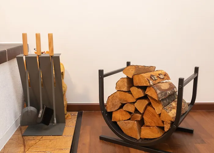 Stadthaus Mit 2 Schlafzimmern & Wohnzimmer Mit Kamin - Kostenloser Privat-parkplatz Auf Dem Grundstueck Лейпциг